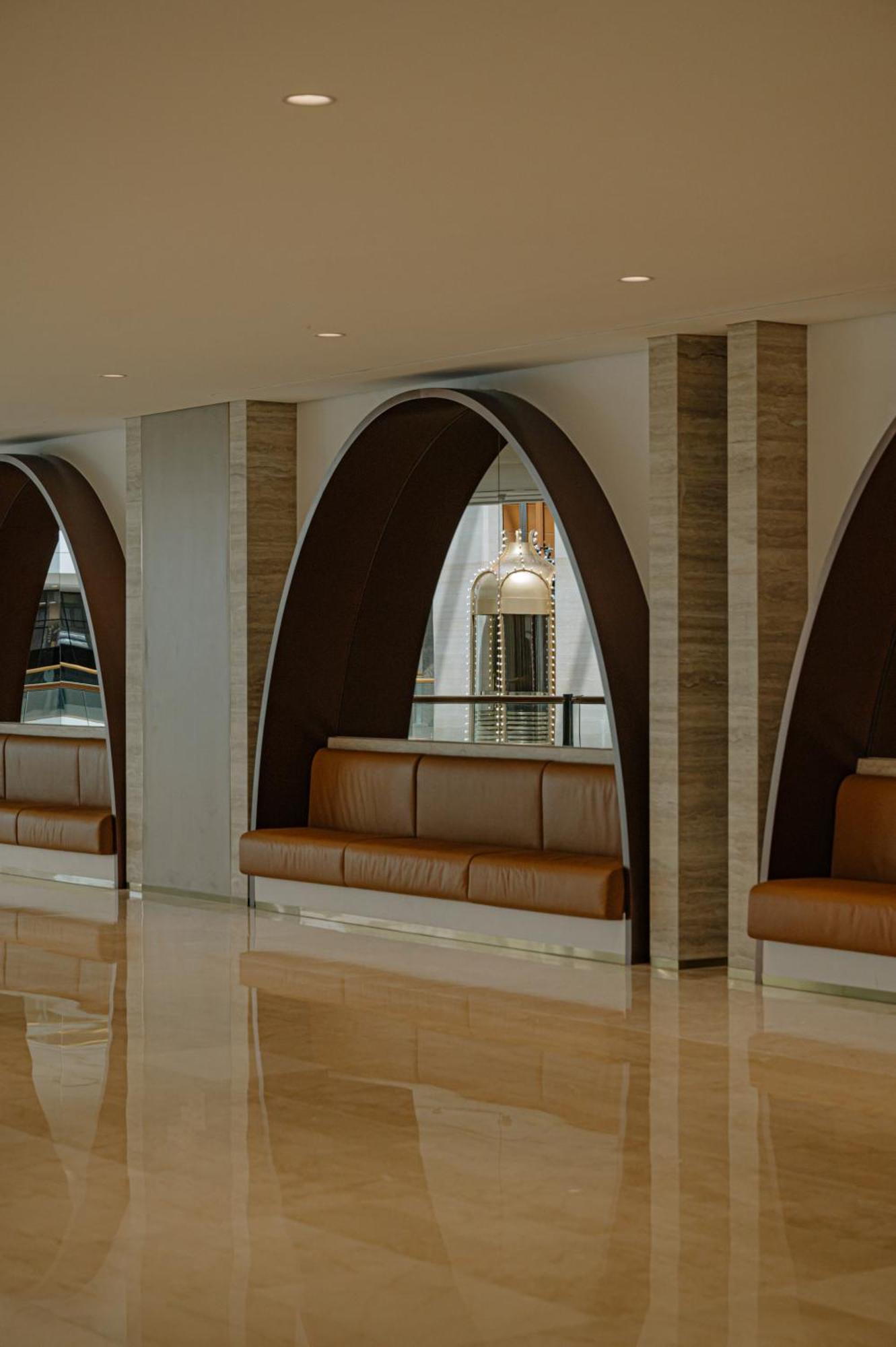 Lotte Hotel World Seoul Exterior photo The interior of the airport