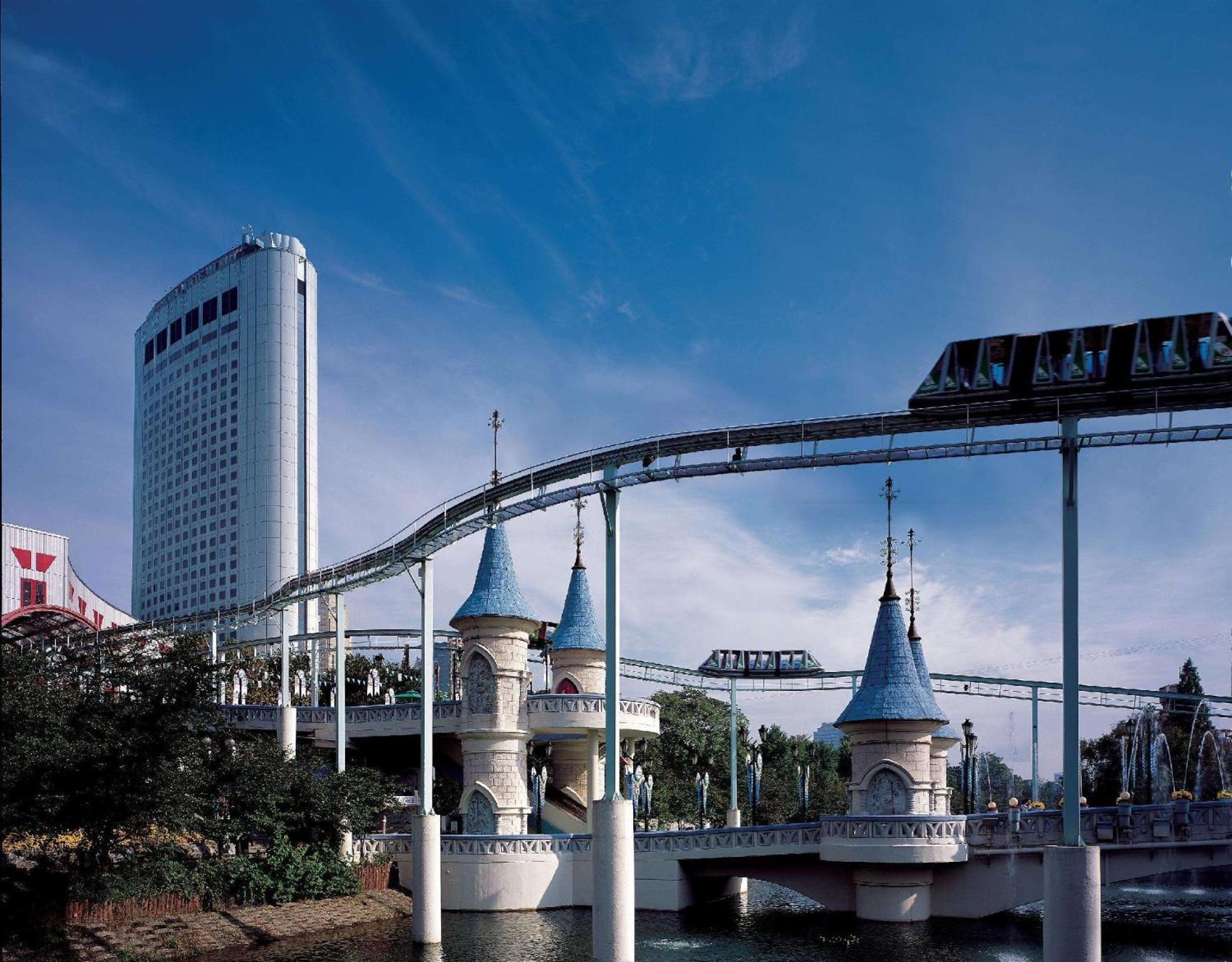 Lotte Hotel World Seoul Exterior photo The H-Bahn in Munich